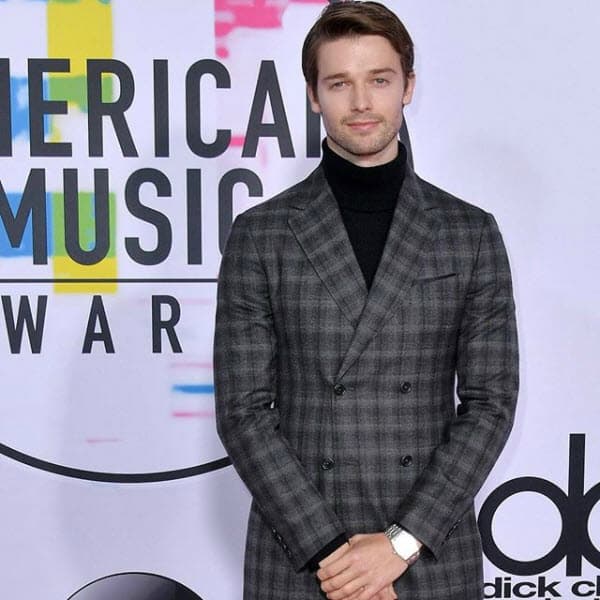 El hermano de la nueva mamá fue abordado por ET Online a la salida de un supermercado, en donde habló brevemente de los nuevos padres. 
<br>