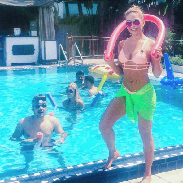 Claudia Molina sí que sabe hacer honor a su libro 'Jugosa y fit' e inspirar a muchas mujeres.