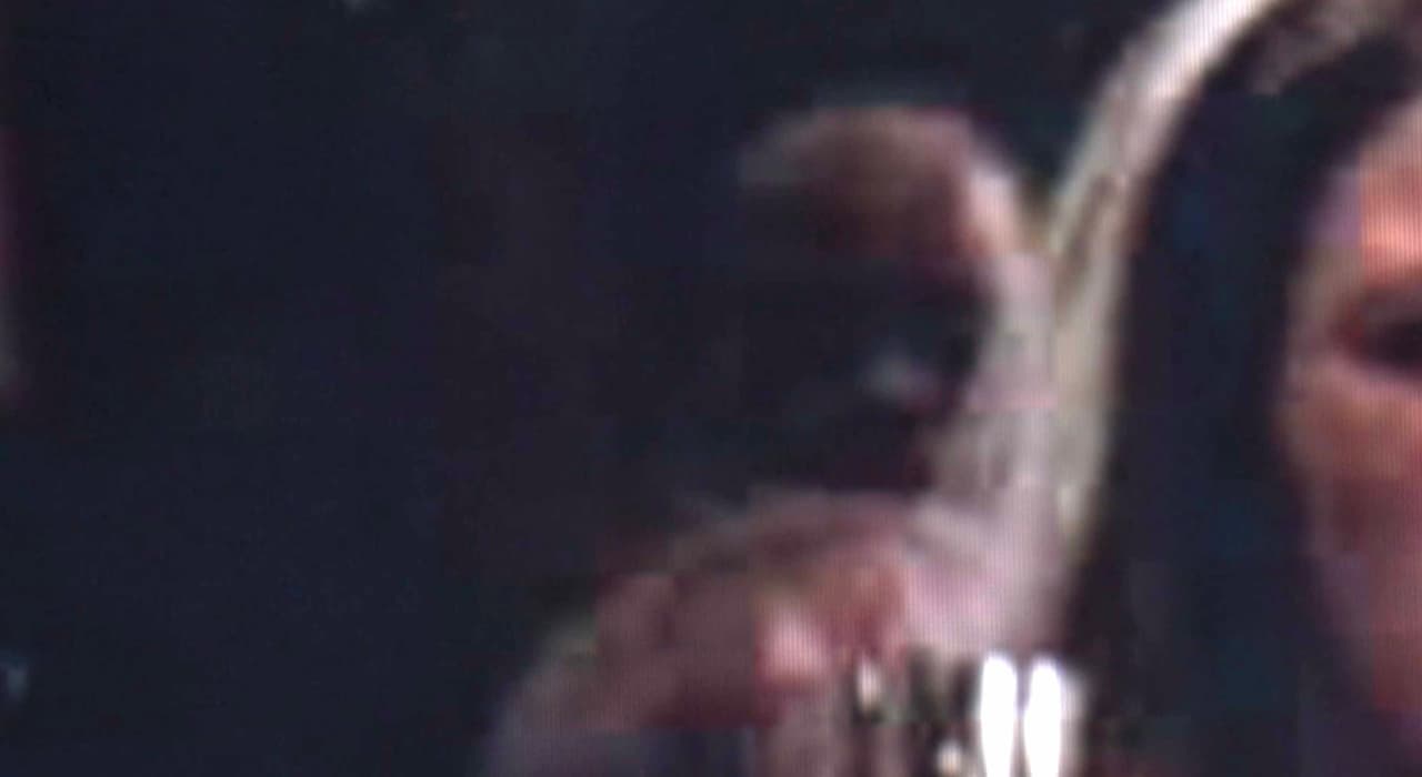 Durante una boda en el 2009 se ve la imagen del mismo hombre en uno de los salones del hotel.