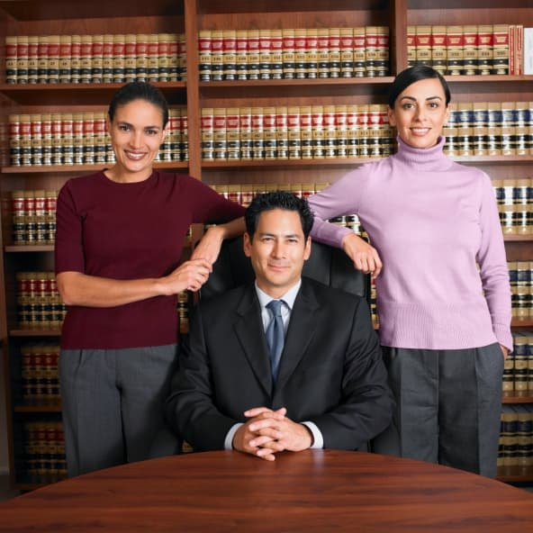 Existe una buena posibilidad de resolver favorablemente una situación que te estaba preocupando y pudo haberte mantenido alejado de alguien querido. Un asunto legal pendiente se aclara y muchas inquietudes quedan en el pasado.