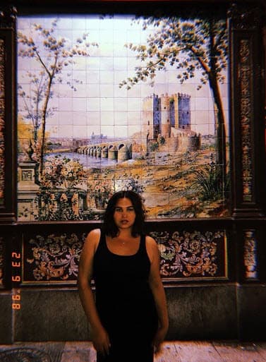 "Nada se compara con la libertad que nos da el empoderamiento personal, el 
<b>aprender a amarse incondicionalmente dentro de nuestra individualidad y nuestro cuerpo</b>… para mí nunca se trató de una talla o un número, sino de amar cada centímetro de mi piel", escribió la actriz.