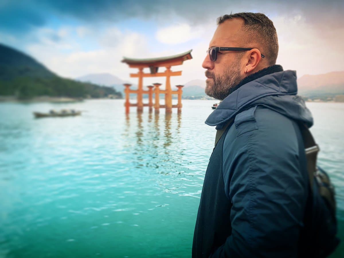 Eric Morales, quien ha dirigido exitosos melodramas como 'Yo no creo en los hombres' y 'La Candidata', también fijó su postura al respecto.