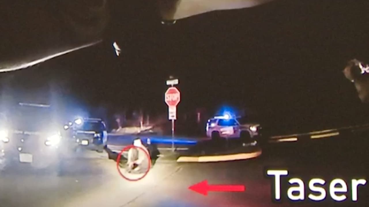 La fiscal del condado Harris, Kim Ogg indicó a través de un comunicado que se realizará una revisión exhaustiva del incidente. “Me reuní con los padres y la esposa de Nicolás Chávez para escuchar sus preocupaciones y asegurarles que nuestros fiscales de la División de Derechos Civiles revisarán de forma exhaustiva e independiente todas las pruebas presentadas. Una vez que se complete la revisión, el caso será presentado a un gran jurado que determinará si los agentes de policía cometieron un delito”, aseveró.