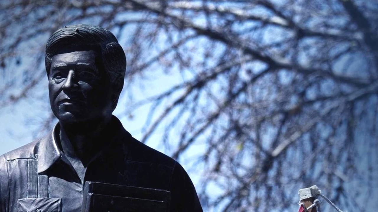 Víctima denuncia abusos sexuales del líder sindical César Chávez, Dolores Huerta rompe el silencio