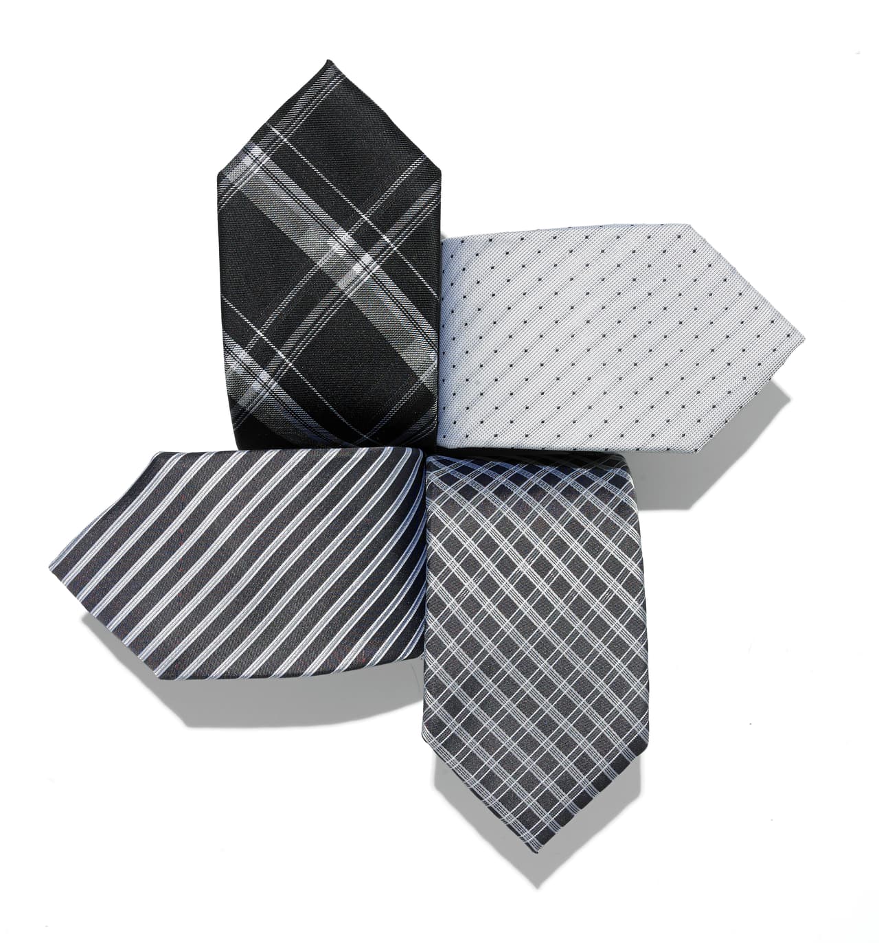 También de Calvin Klein puedes escoger las corbatas. No hay manera de verse mal con una de ellas alrededor del cuello.