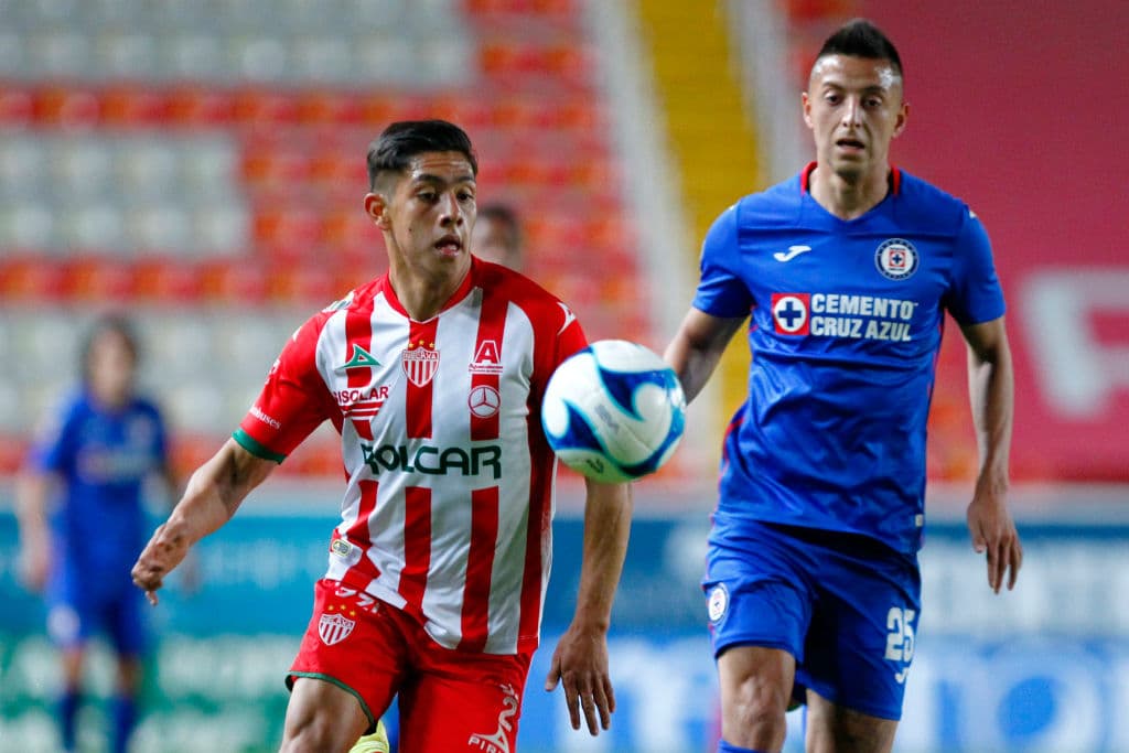 Con gol de vestidor, Luis Romo (3’) adelantó a La Máquina y Juan Escobar Chena (26’) sentenció el duelo. Cruz Azul llegó a nueve unidades para posicionarse momentáneamente en la cima de la competición. Los Rayos consiguieron su tercera derrota y se quedan con cuatro puntos en la parte baja de la tabla.