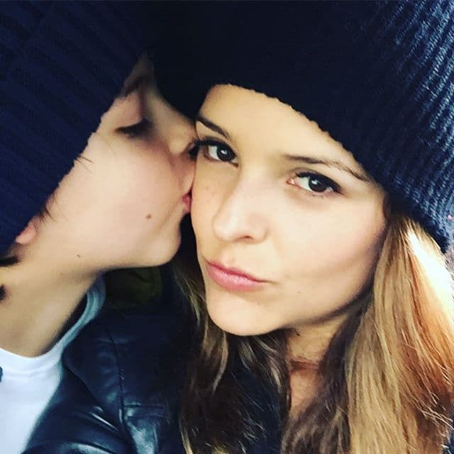 Se nota que la felicidad en la casa de Grettell Valdez está a tope, pues estas fiestas las pasará muy bien acompañada.