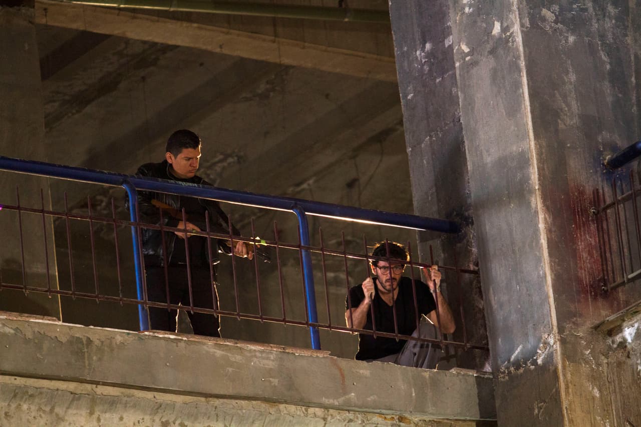 El valiente Wilmer descubrió que Yolanda había sido capturada y en un descuido de sus captores, llamó a la policía para alertarlos sobre la situación.