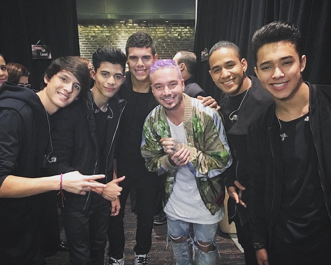 Aunque su carrera musical ha sido corta, ya se codean con artistas de la talla de J. Balvin.