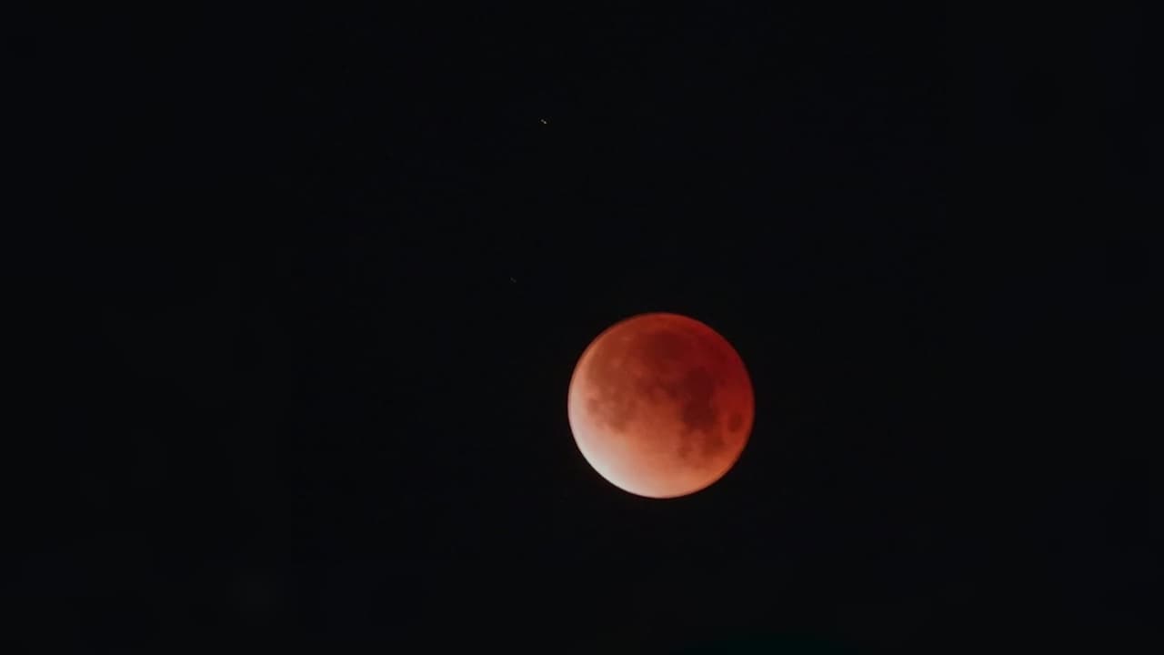 Eclipse Lunar Total en Arizona: Así se vio el fenómeno de la 'Luna de Sangre'