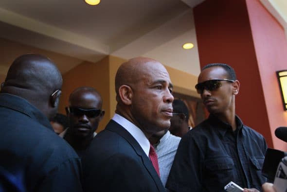 La mayoría de los candidatos lanzaron acusaciones de fraude, al igual que miles de haitianos que marcharon para exigir la anulación de los comicios presidenciales.