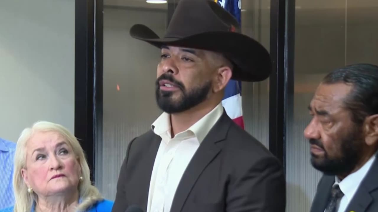 Acompañantes de Lorenzo Salgado desmienten la versión de ICE sobre la muerte a tiros del mexicano