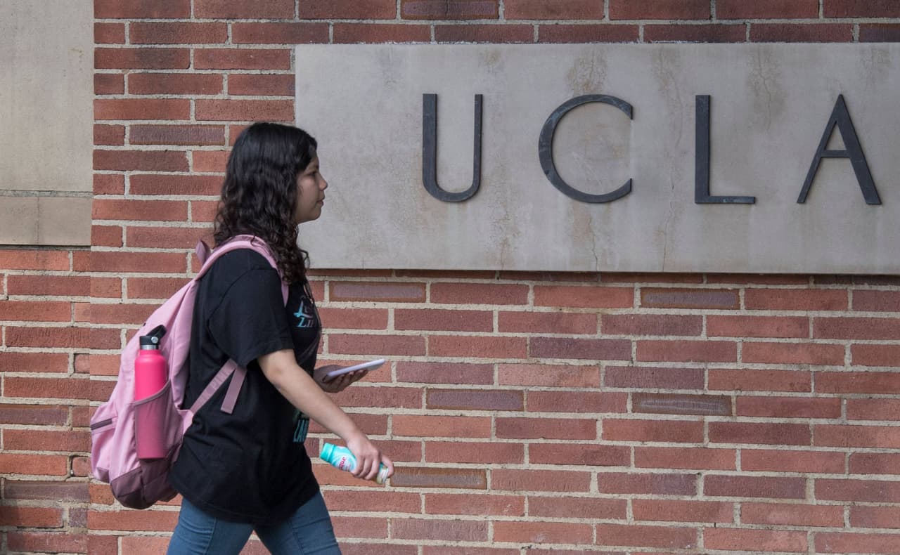 Alcanzan acuerdo tentativo entre empleados y directivas del sistema de Universidad de California