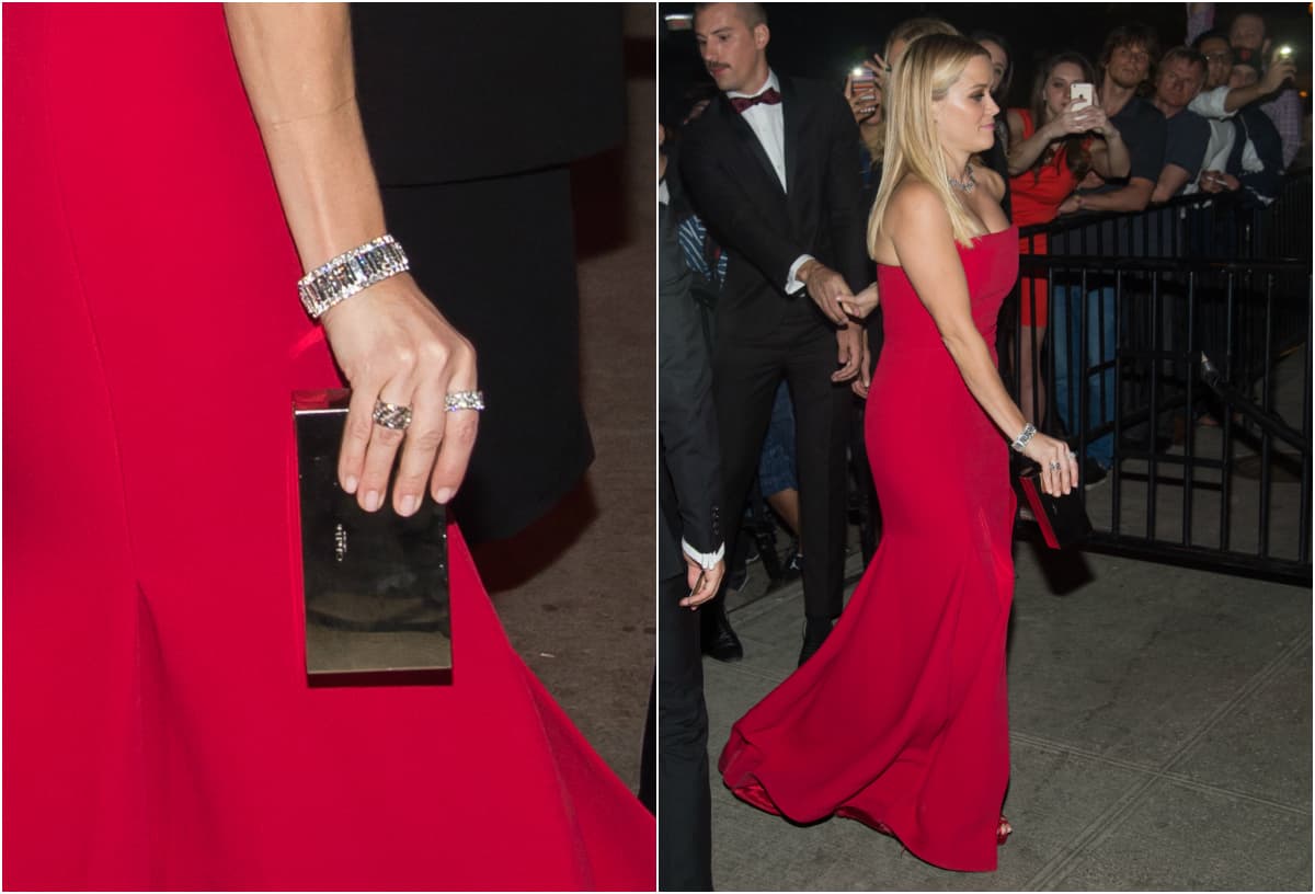 Y también bien recibidas son las mini carteras negras. Es sencillísimo tenerlas contigo misma, ¡aunque nunca debes quitarles los ojos de encima!