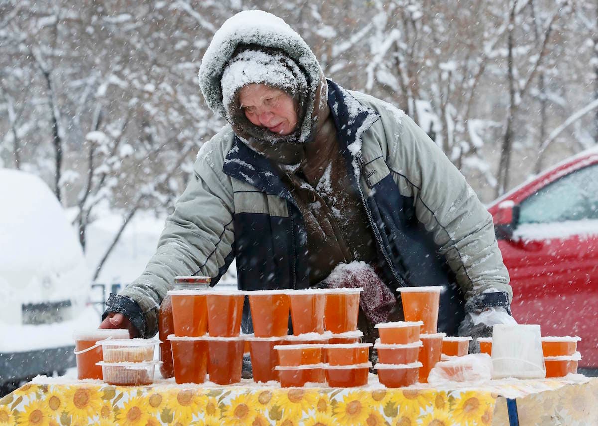 71 personas mueren en Siberia por consumir aceite de baño como sustituto de bebida alcohólica