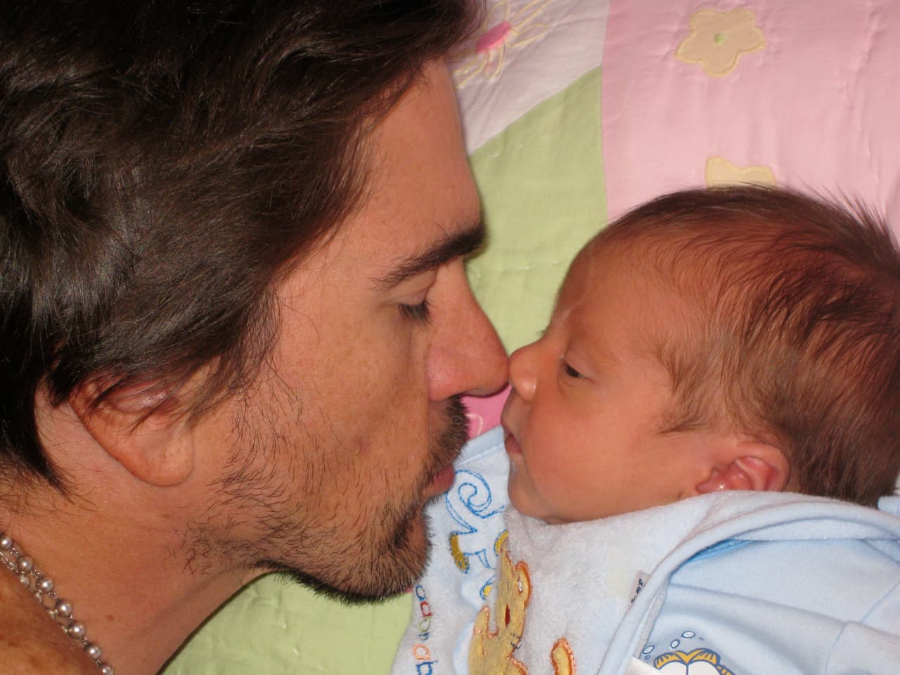 Por otro lado, es padre de tres hijos: Dante Paloma y Luna.
<br>