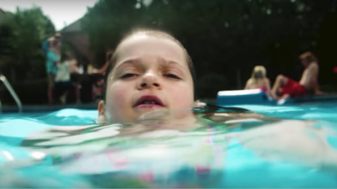 <b>Aprender a nadar</b>
<br>Aprender a nadar 
<b>puede reducir el riesgo de ahogamiento en un 88% </b>en niños de 1 a 4 años que toman lecciones formales de natación.