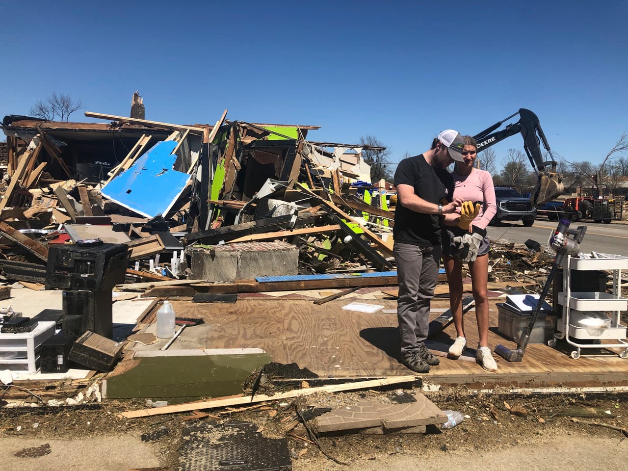 26 muertos dejan los tornados que azotaron en al menos 8 estados