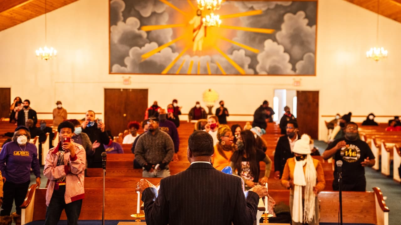 Arroja sondeo que cada vez hay más personas que abandonan la religión