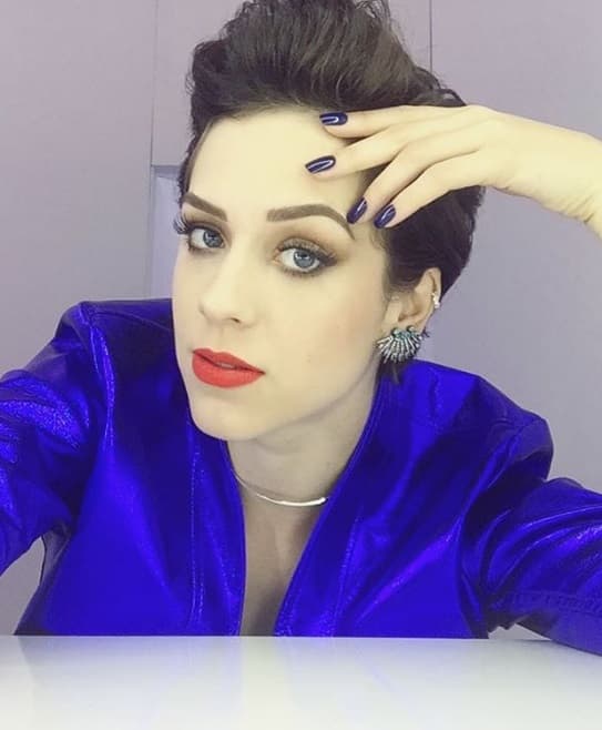 Sophia Abrahão, orgullosamente brasileña, hará su debut en las nominaciones a Latin GRAMMY en la categoría Mejor Nuevo Artista.