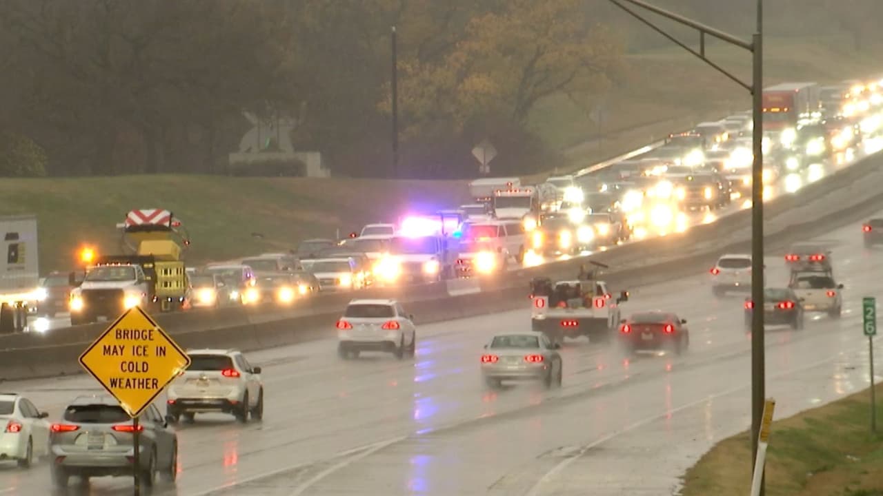 Las autoridades tampoco han informado sobre el conductor, si está bajo arresto o no, tras el mortal incidente.