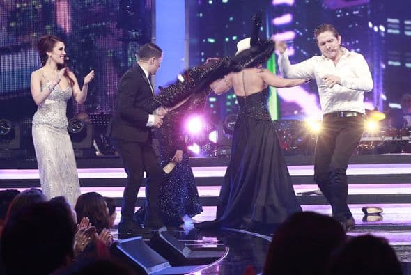 Mira más fotos del baile de los famosos.