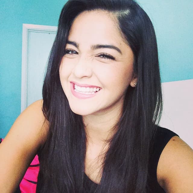 ¿Te acuerdas de la pequeña ‘Doris’? Ahora ya no es tan pequeña y es una de las jóvenes actrices más guapas de la televisión.