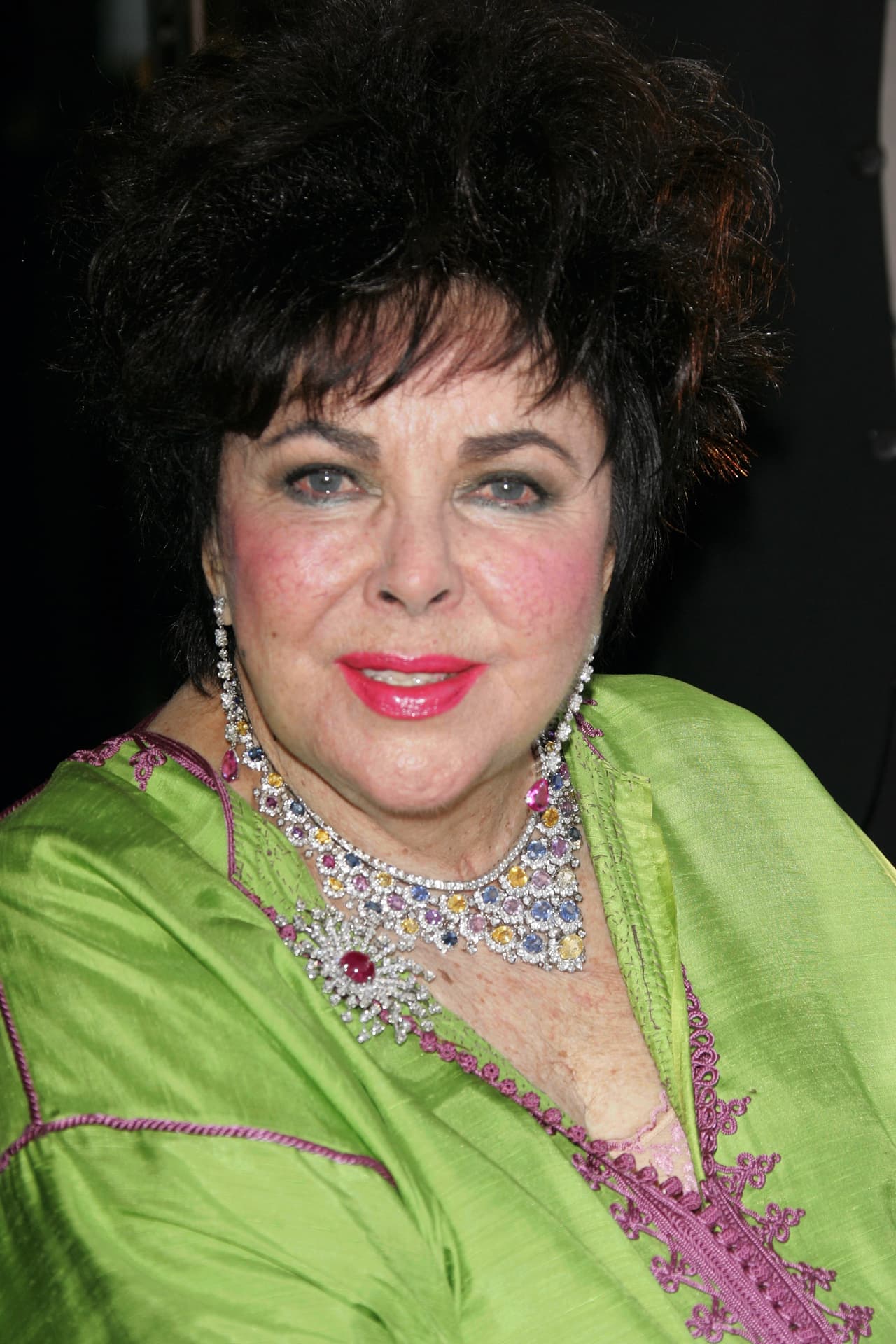 Cómo el olvidar dos de las piezas más emblemáticas en la colección de esta mujer: el diamante amarillo Krupp y la Perla Peregrina. El primero fue valuado en 2.3 millones de euros.