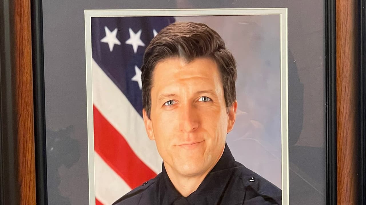 Oficial de policía de Tucson pierde la vida cumpliendo con su deber