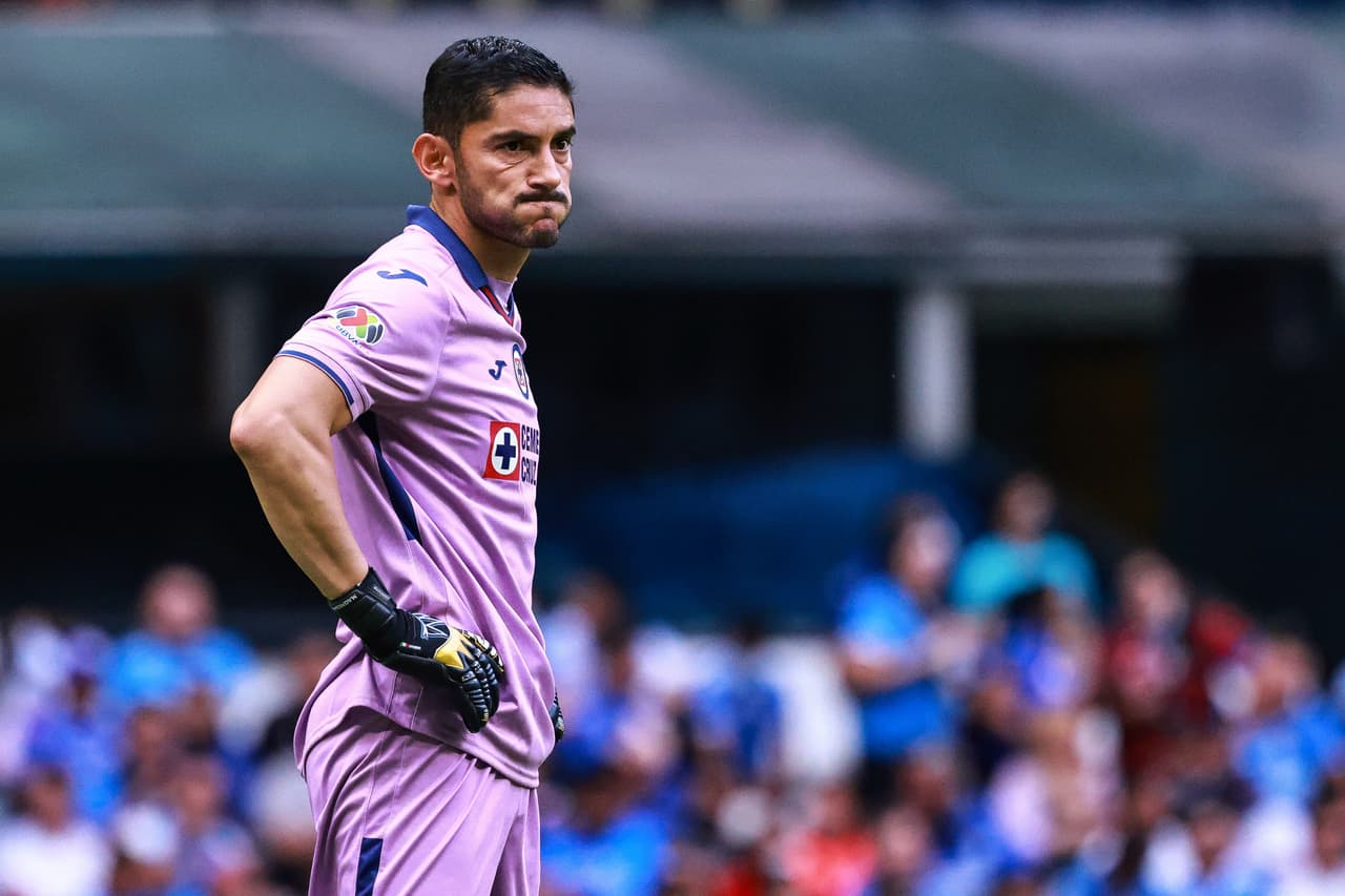 Jesús Corona sufre asalto cerca de las instalaciones de Cruz Azul