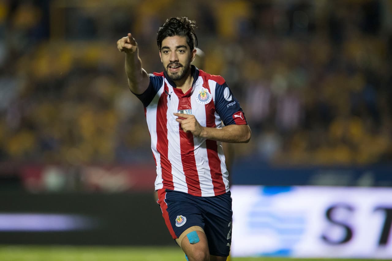 Action photo during the match Tigres UANL vs Guadalajara, corresponding to the first leg match to Great Final of the Clausura 2017 of the League BBVA Bancomer MX at Universitary Stadium. Foto de accion durante el partido Tigres UANL vs Guadalajara, Correspondiente al partido de ida de la Gran Final del Torneo Clausura 2017 de la Liga BBVA Bancomer MX, en el Estadio Universitario, en la foto: Rodolfo Pizarro celebra su gol de Guadalajara 25/05/2017/MEXSPORT/Jorge Martinez.