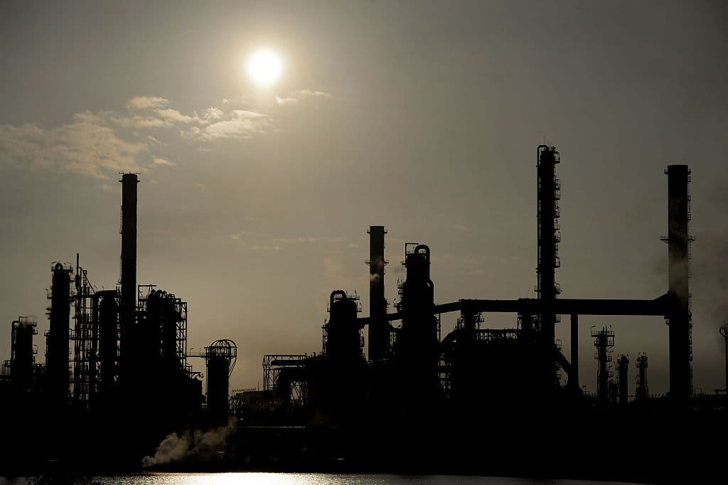 El precio del petróleo superó los 50 dólares por barril, pero es difícil que suba mucho más