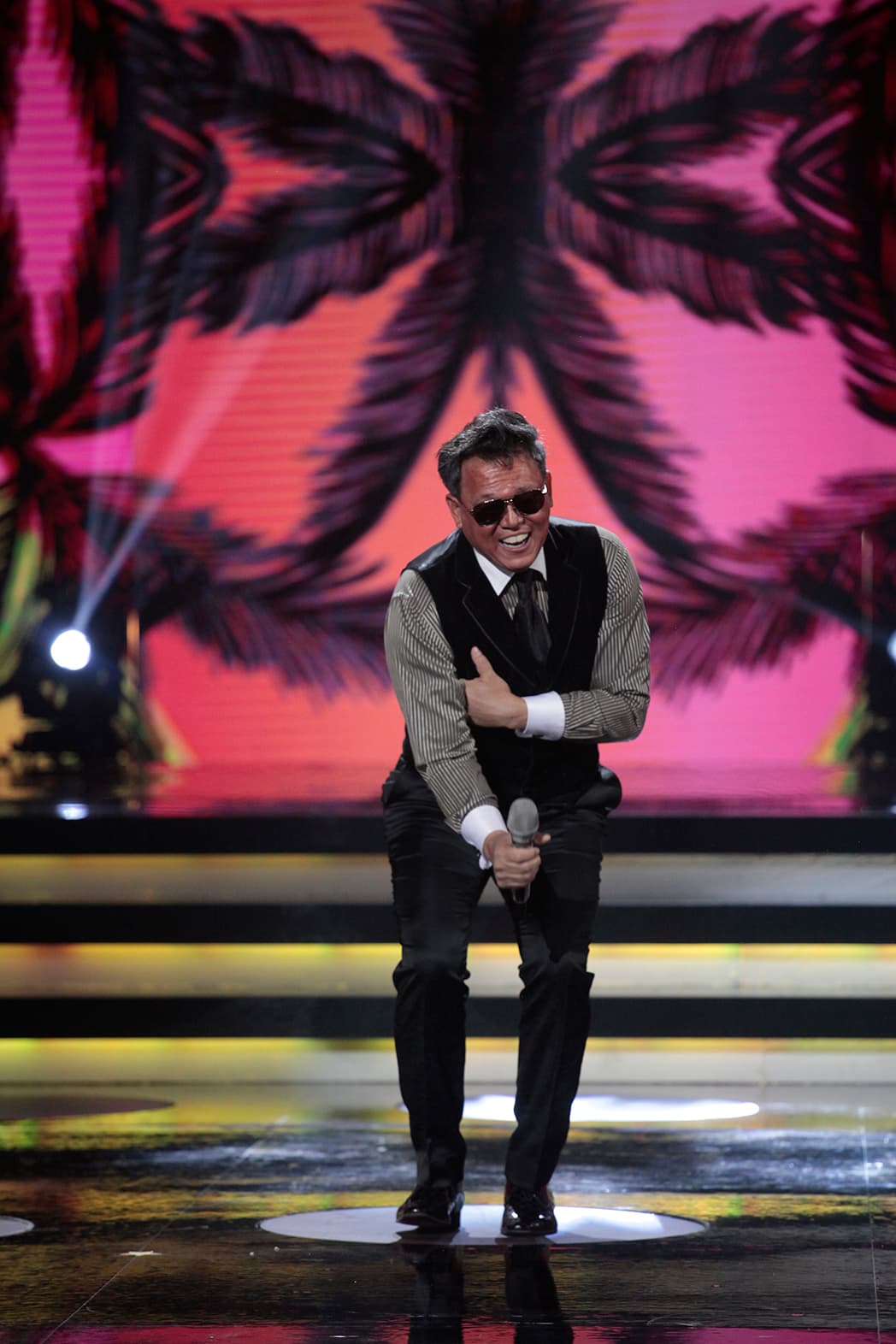 Obviamente Luis Miguel estaba disfrutando su performance en el escenario de Pequeños Gigantes.