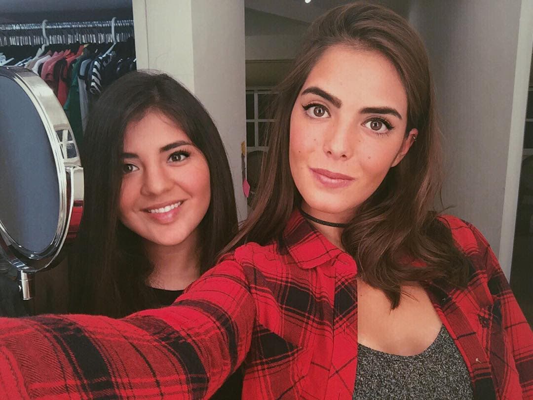 "Mi máximo en esta vida", escribió María sobre esta foto con Paula. Las hermanas cada vez se parecen más a Mariana.