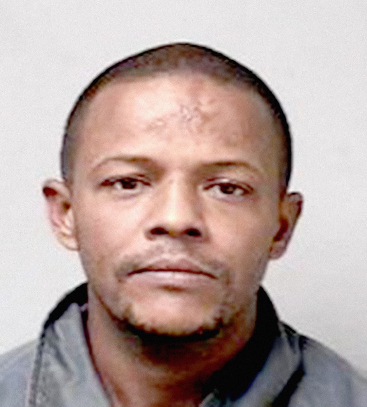 <b>Jefrey Ortiz Pabón</b> es buscado por Violencia Doméstica con una fianza de $10,000.