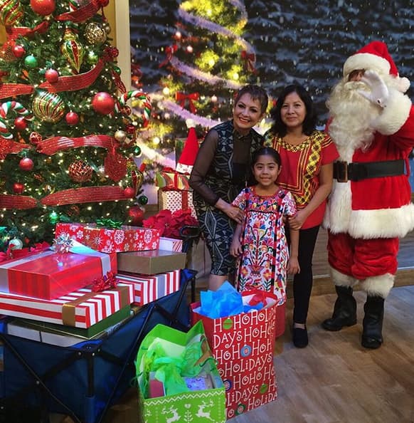 Maria Antonieta conoció a la hermosa Sofia, la niña que esquivó la seguridad y logró darle su carta al papa Francisco.