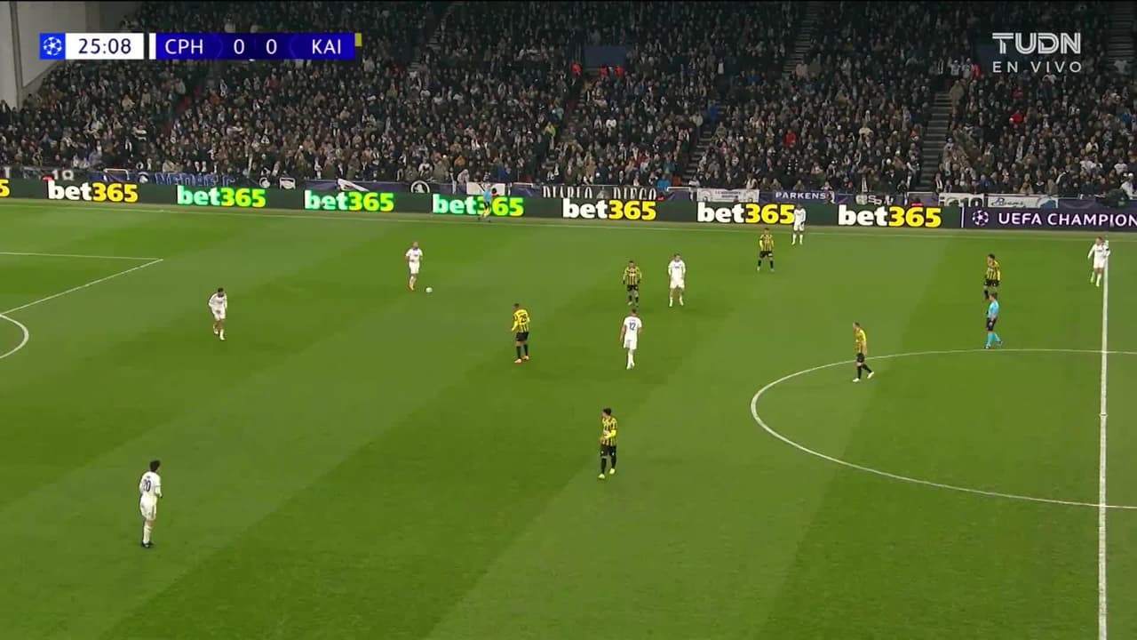 ¡TIRO ATAJADO! disparo por Robert Silva.