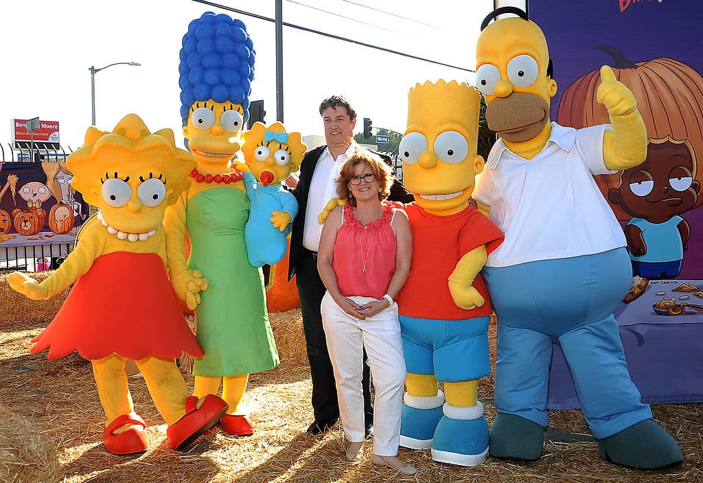 "Escuché que ella quiere hacer un trabajo de voz en off", comentó Jean, "entonces, 
<b>si está leyendo esto, llámenos</b>", dijo el productor en la entrevista que ha sido reseñada por diversos medios como 
<a href="https://www.thesun.co.uk/news/11239082/the-simpsons-harry-meghan-voice-cartoon/" target="_blank">The Sun</a> e 
<a href="https://www.itv.com/news/2020-03-24/the-simpsons-we-want-meghan-to-do-a-voice-role/" target="_blank">ITV News</a>. 
<br>