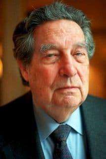 En Suecia el escritor mexicano Octavio Paz ganaba el 'Premio Nobel a la Literatura' por su inteligencia sensorial para la escritura e integridad humanística.