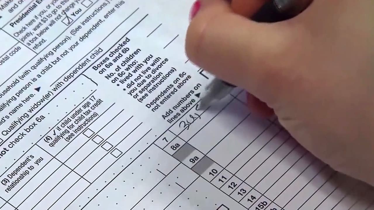 Impuestos 2026: ¿Miedo a declarar por tu estatus? Experto aclara tus dudas