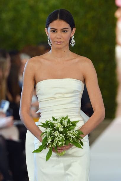 Aquí los mejores modelos del diseñador Oscar de la Renta.