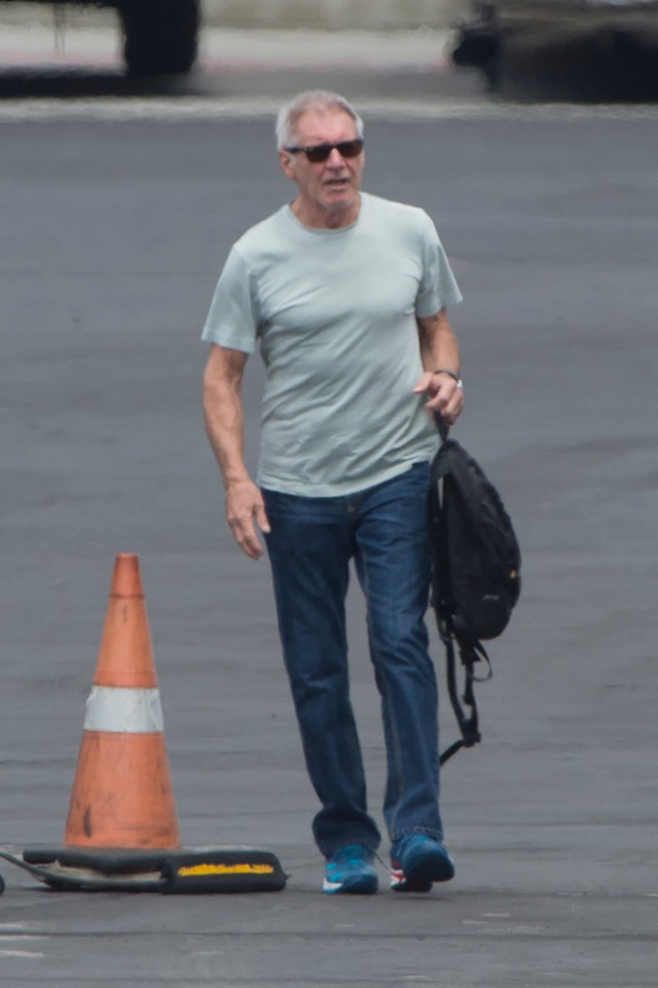 Al actor se le vio feliz e incluso no dejó de sonreír.