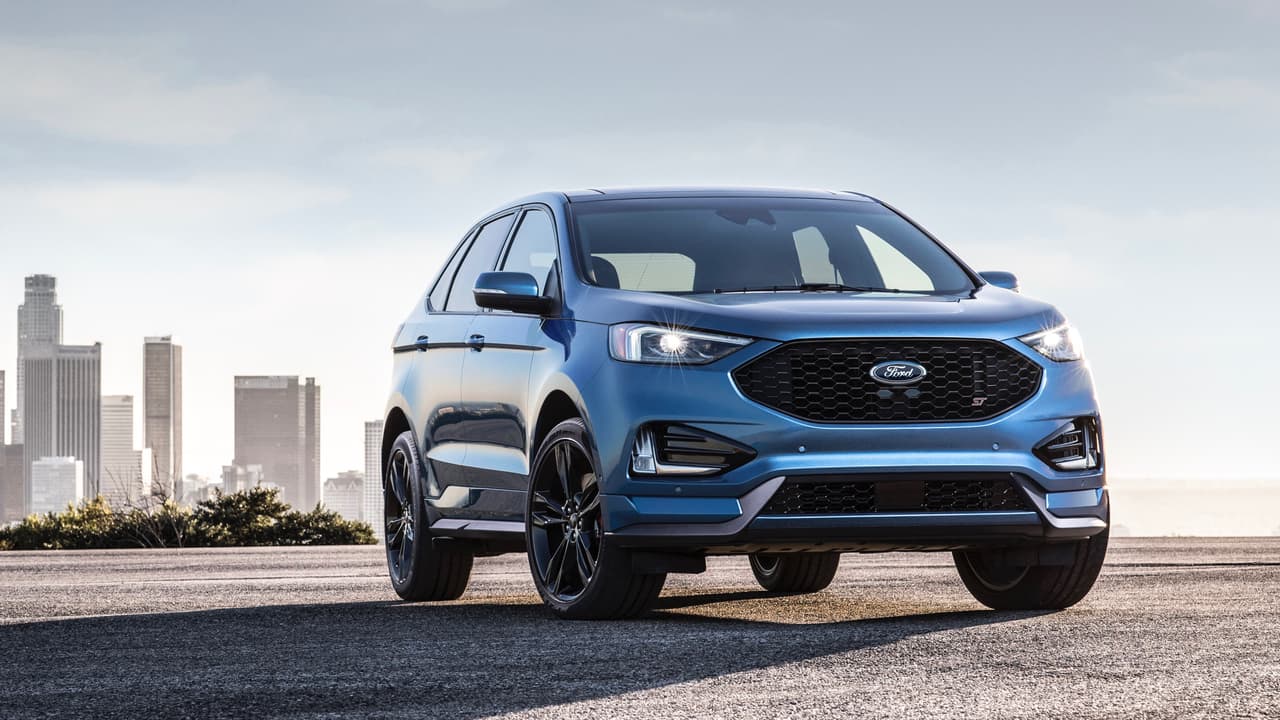 El hecho de que Ford Performance haya preparado una versión ST de la Ford Edge pero no lo haya hecho para el Ford Fusion, su compañero de plataforma, habla mucho del auge de las camionetas como vehículo primario de transporte de los estadounidenses. Esta es una tendencia que se vio claramente definida en las 
<a href="https://www.univision.com/noticias/ranking-de-autos/los-20-modelos-mas-vendidos-en-eeuu-durante-2017-fotos" target="_blank">ventas de vehículos de 2017</a> y que en el futuro a mediano plazo no muestra tendencia alguna de aminorar.