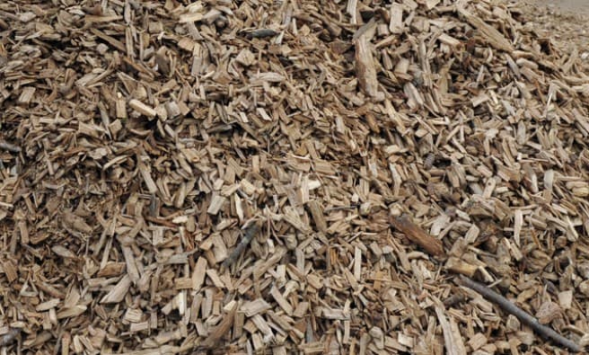 Palatine ofrece astillas de madera para embellecimiento de jardín a bajo costo