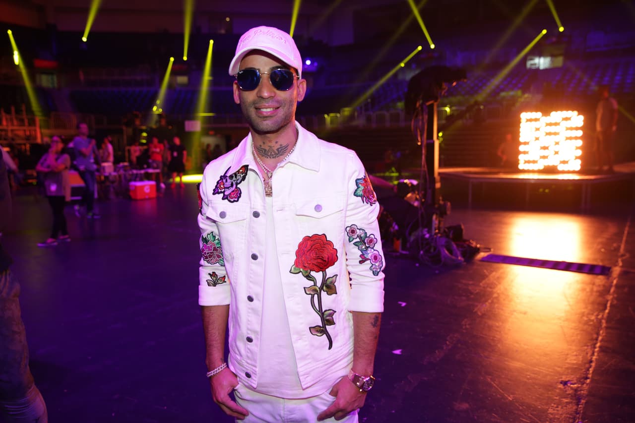 Arcángel es otro de los reggaetoneros que podremos ver desbordar talento y energía en el escenario de Premios Juventud.