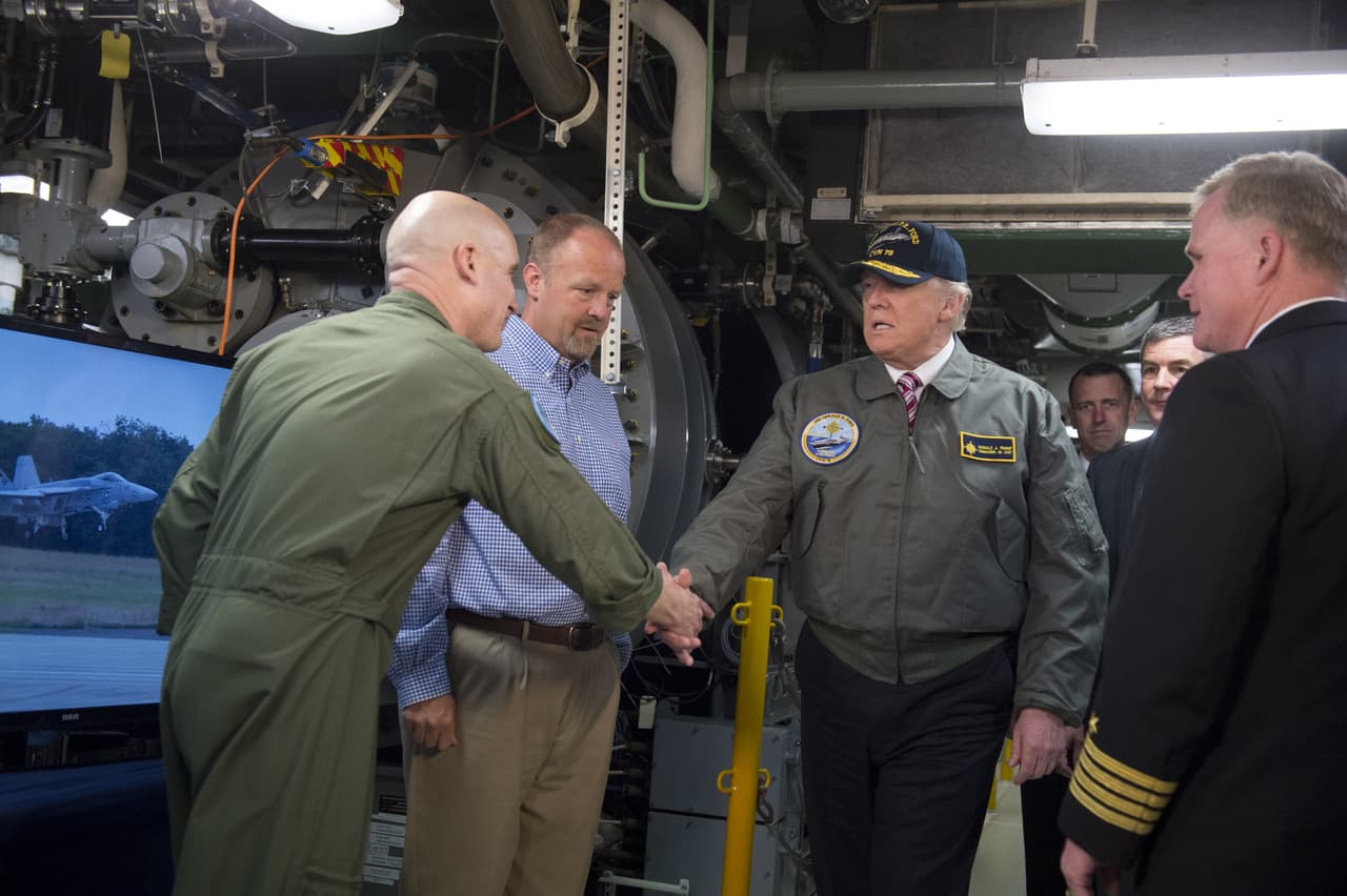 El portaaviones utiliza un nuevo sistema de lanzamiento de aviones electromagnético que sustituye a las antiguas catapultas de vapor. Este sistema fue criticado por Donald Trump, quien
<b><a href="http://time.com/4775040/donald-trump-time-interview-being-president/">dijo a la revista <i>Time</i></a></b> que la Armada debería volver a usar catapultas de vapor para lanzar aviones de combate porque el nuevo sistema "cuesta cientos de millones de dólares más y no es bueno".