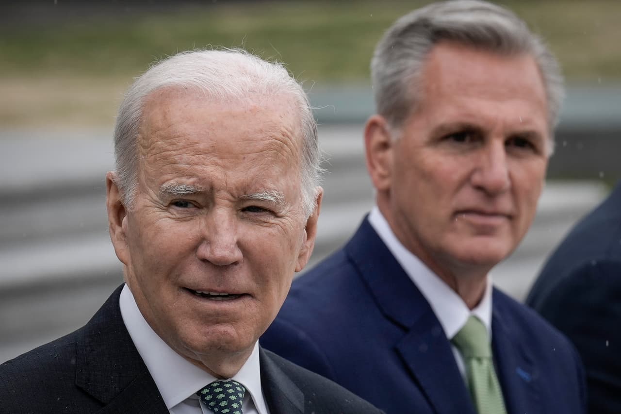 ¿Se podrá evitar un 'default'? Biden y los líderes del Congreso se reunieron sin lograr avances