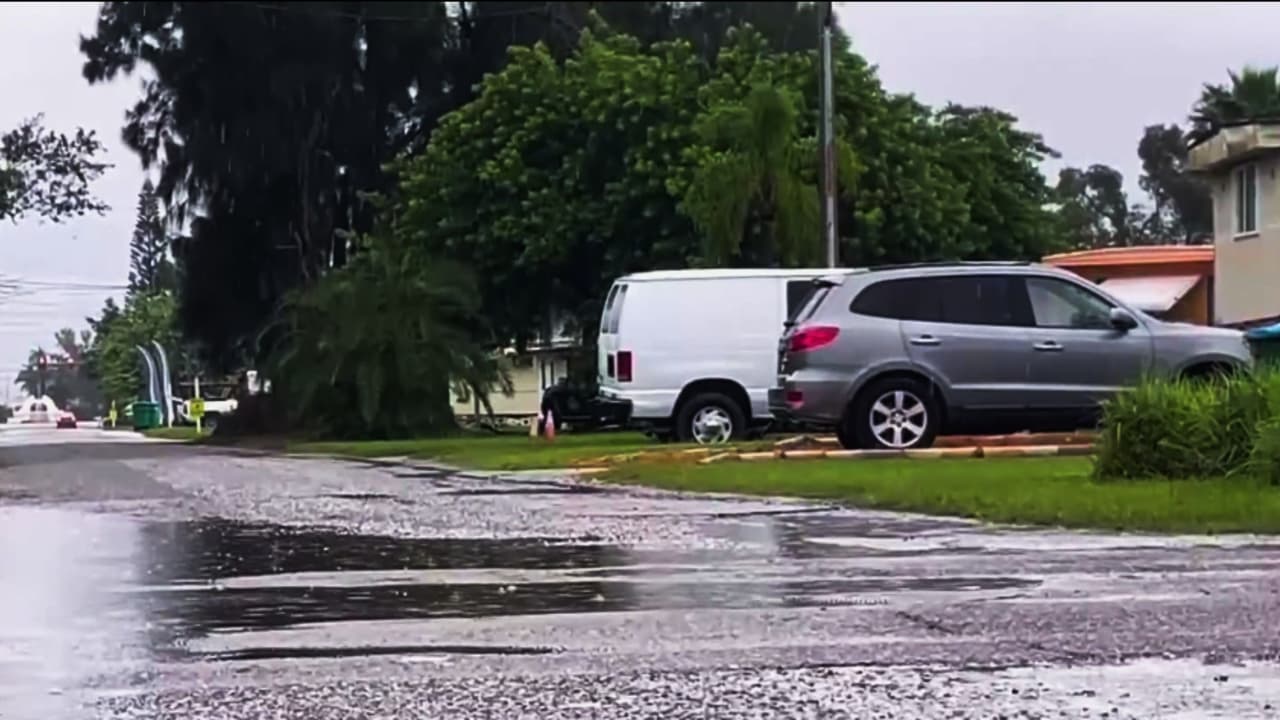 Alerta en el condado Pinellas por la posibilidad de inundaciones repentinas por fuertes lluvias y vientos