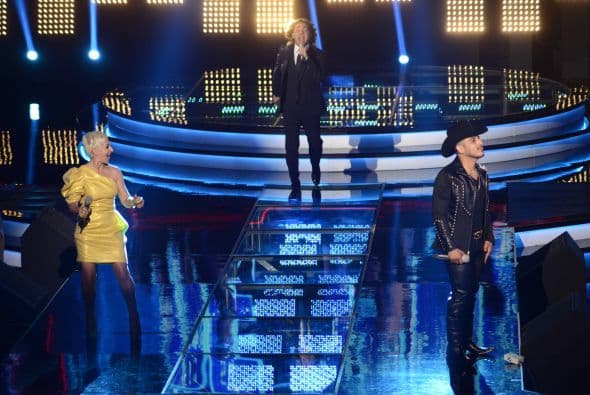 Cristian Castro y Espinoza Paz no pararon de ¿pelear?, los jueces fueron más duros, los capitanes se notaron un poco estresados, Gali lució súper sexy y una familia abandonó su sueño. Esto y más pasó en la segunda gala de Me Pongo De Pie.