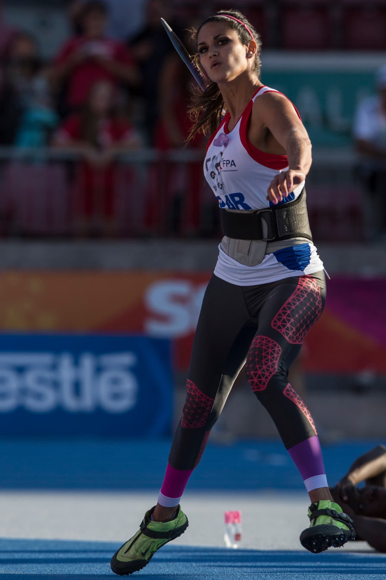 La lanzadora de jabalina Leryn Franco es una de las atletas más sensuales del mundo. La paraguaya, con trayectoria de 16 años en el deporte y dos participaciones en Juegos Olímpicos (2008 y 2012), es también un referente de belleza en su país, al punto de ser virreina en un reinado nacional, de posar para Sports Illustrated y ser un modelo por su cuerpo atlético y bello rostro.